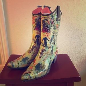 Funky rain boots! Rain bops!